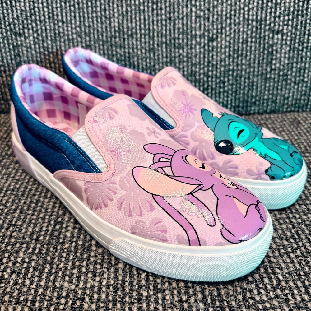 Disney’s Lilo & Stitch Sz 9 Womens Angel Ground Up Slip On Shoes Sneakers Pink